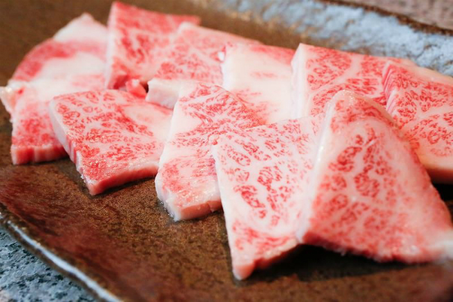 Foreigner's Guide to Yakiniku: How to Cook Wagyu Beef